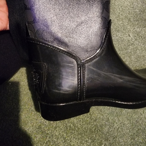 COACH RAIN BOOTS - Picture 9 of 11